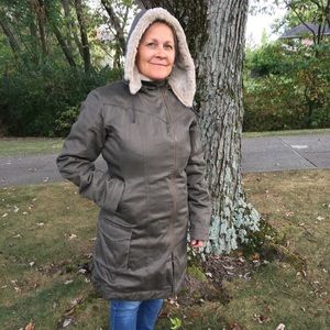 Hoodlamb Women’s Parka size Large